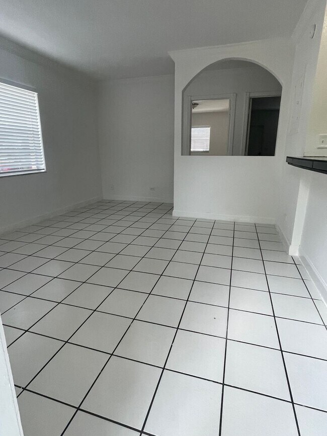 Foto del edificio - 715 SW 14th Ave