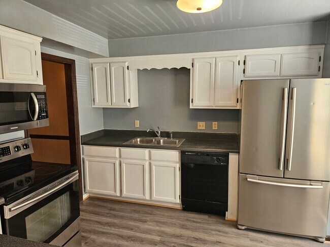 Foto del edificio - 5622 Picadilly Ln