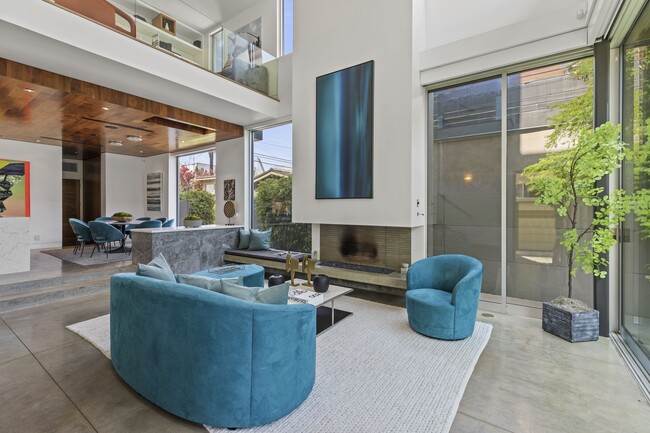 Building Photo - 524 Rialto Ave