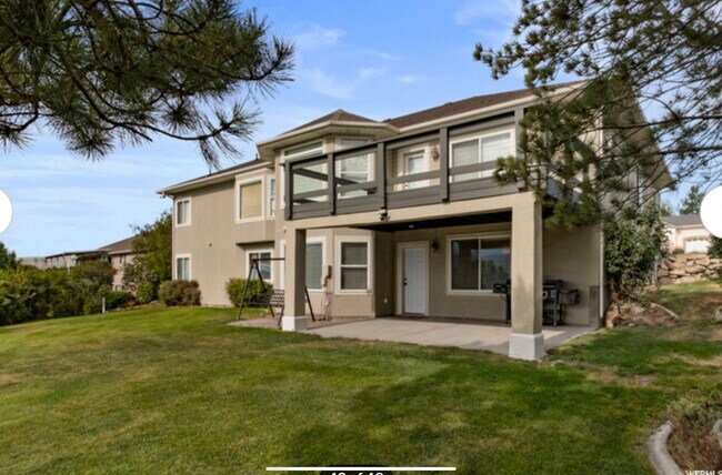 Building Photo - 11999 S Lampton View Dr