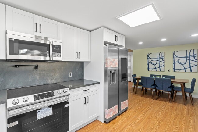 Foto del edificio - 220 NW 134th St