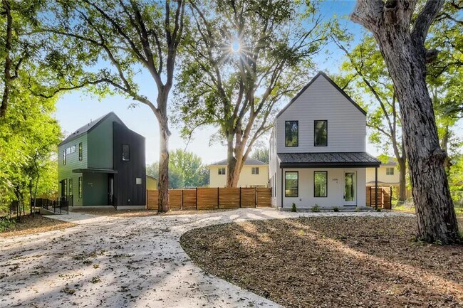 Foto del edificio - 1135 Walton Ln