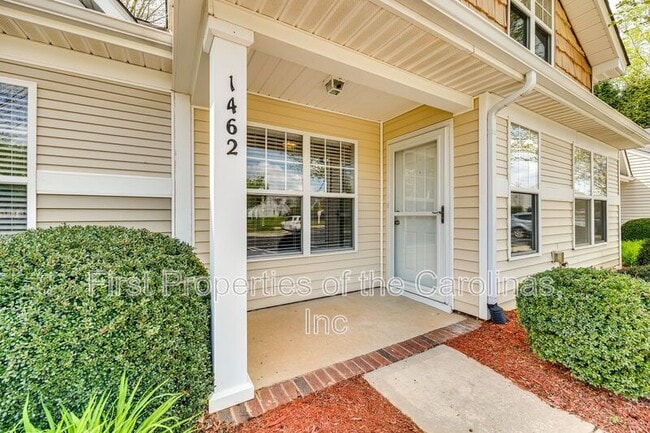 Foto del edificio - 1462 Harpers Inlet Dr