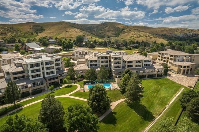 Hermosa terraza en la comunidad de Green Mountain - 13351 W Alameda Pkwy