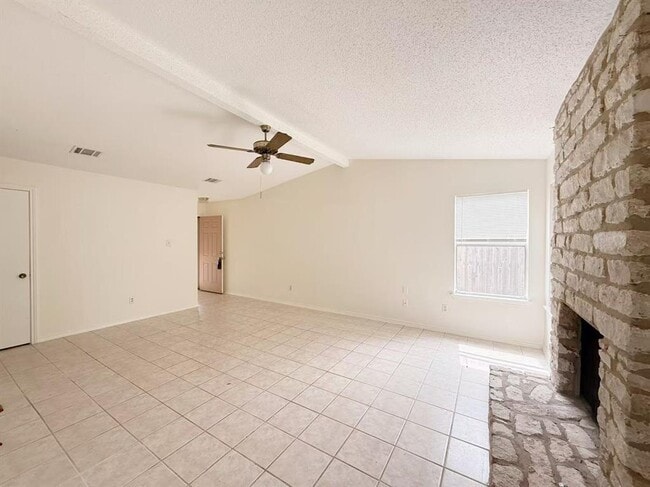 Building Photo - 5804 Shreveport Dr
