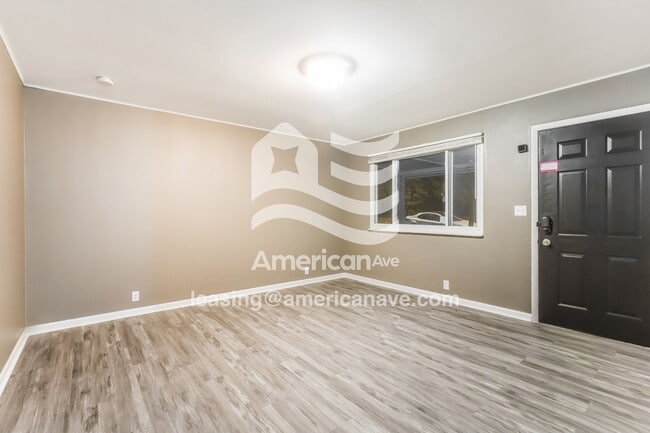 Building Photo - 2022 Bergan St
