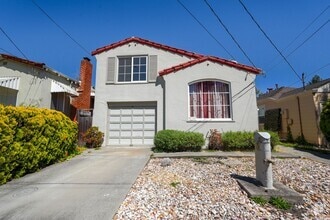 Building Photo - 1197 Santa Fe Ave