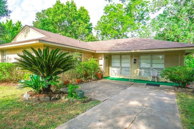 Foto del edificio - 10302 Woodwind Dr