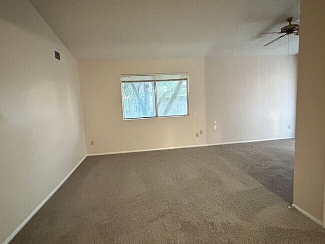 Photo - NO HOA- **NEW INTERIOR PAINT AND NEW FLOOR... House