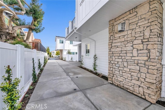 Foto del edificio - 2304 Harriman Ln