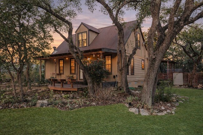 Building Photo - 60 Canyon Creek Dr