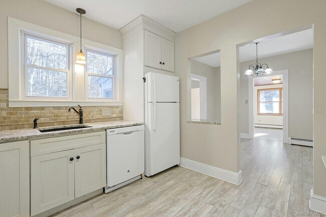 Foto del edificio - 46 Mile Rd