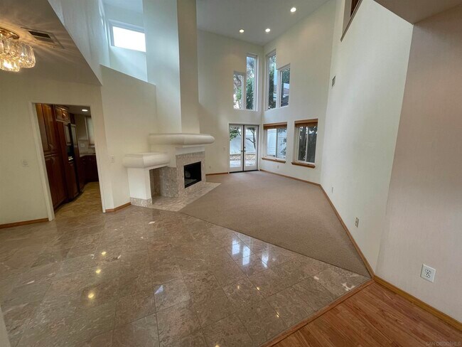 Building Photo - 25 Delaport Ct