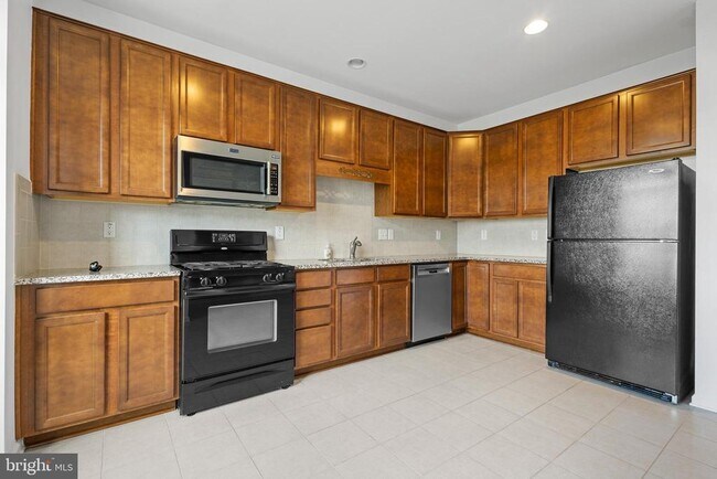 Building Photo - 305 Prestwick Ln
