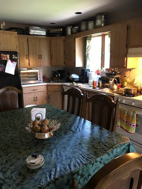 Building Photo - 45 Elm Ave