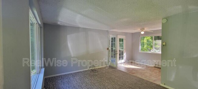 Foto del edificio - 4550 Rogue River Hwy