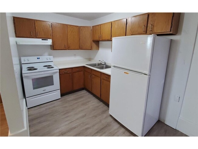 Foto del edificio - 215 Linden Ave W