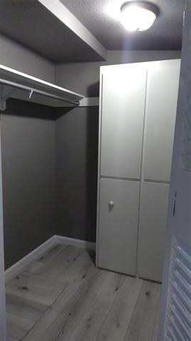 Foto del edificio - 7366 Meadowbrook Dr