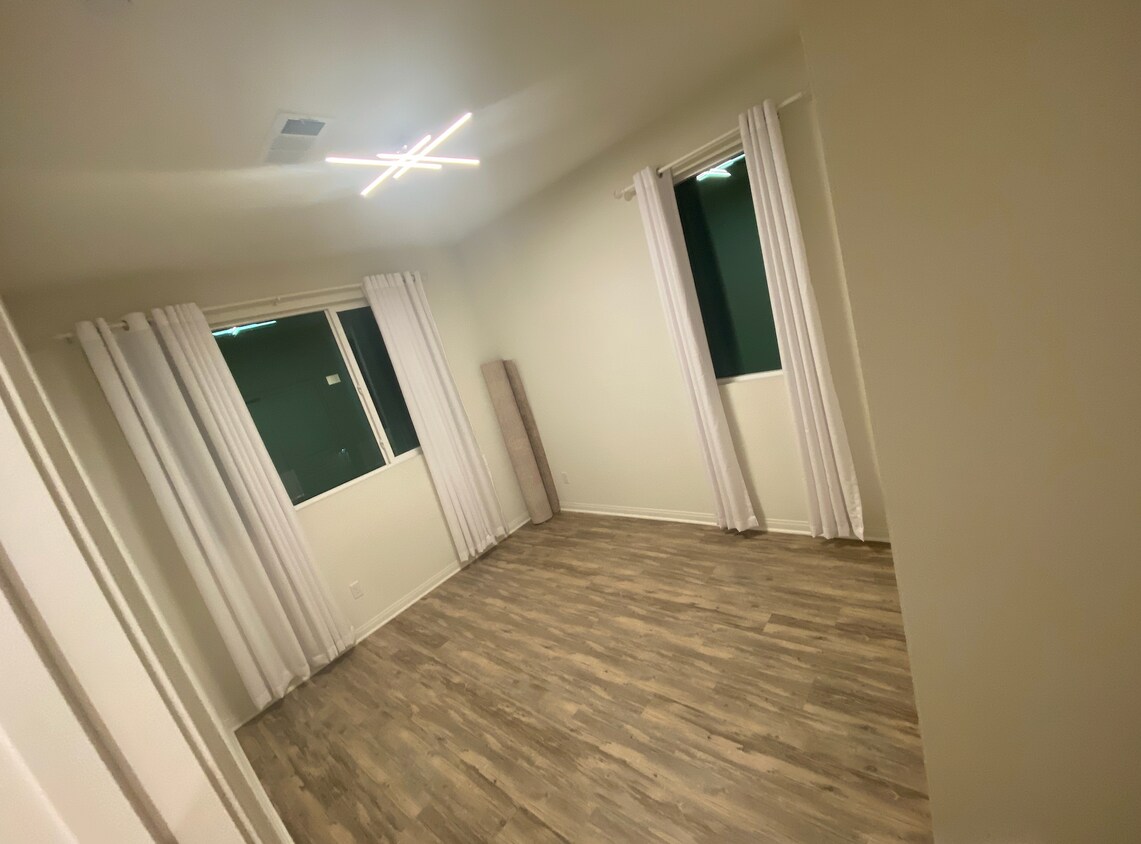 Foto del edificio - 18441 W Montage Ln