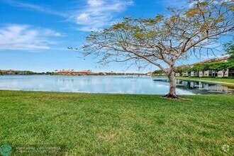 Building Photo - 13255 SW 16th Ct