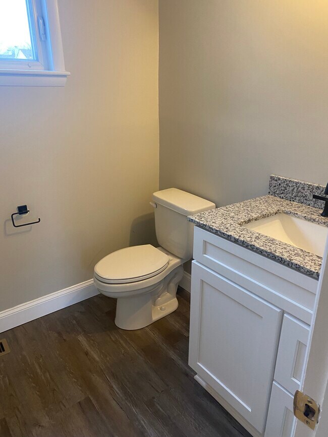 Baño principal - 1102 Oak Cir