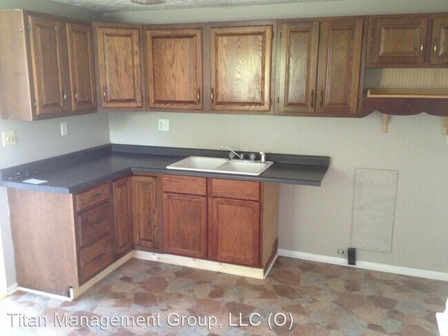 Building Photo - 3 br, 1 bath House - 3000 Mojave Drive