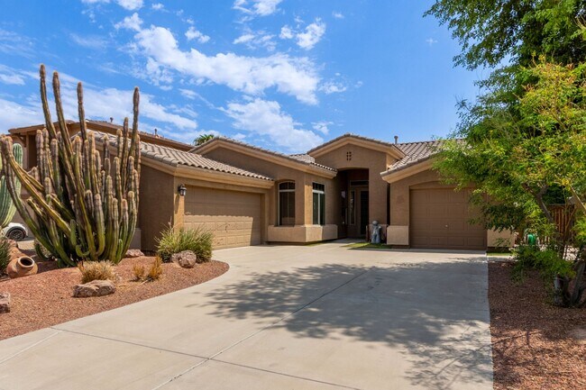 Foto del edificio - 3 Bedroom with Den in Chandler