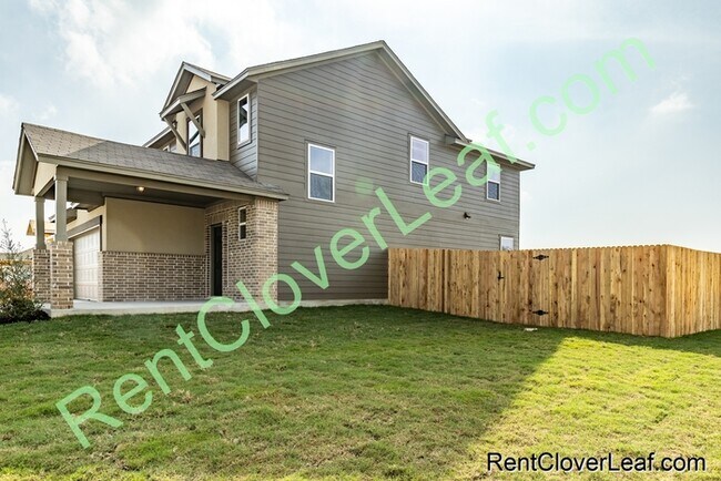 Foto del edificio - Brand New 4 Bedroom