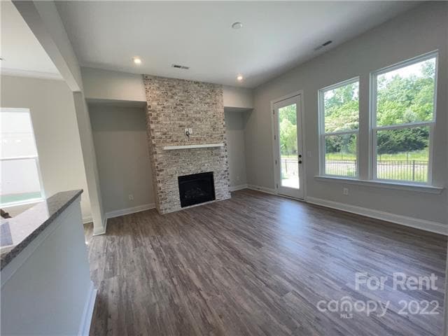 Building Photo - 203 Heathbrook Ln