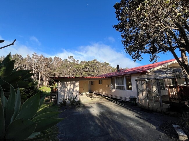 Carport - 99-1808 Painiu Loop