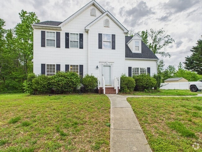 Building Photo - 3900 Orchard Glen Dr