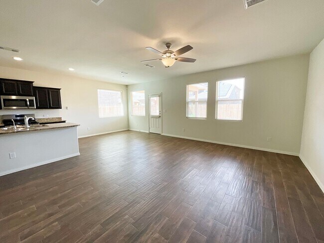 Building Photo - 7321 Fossell Ranch RD