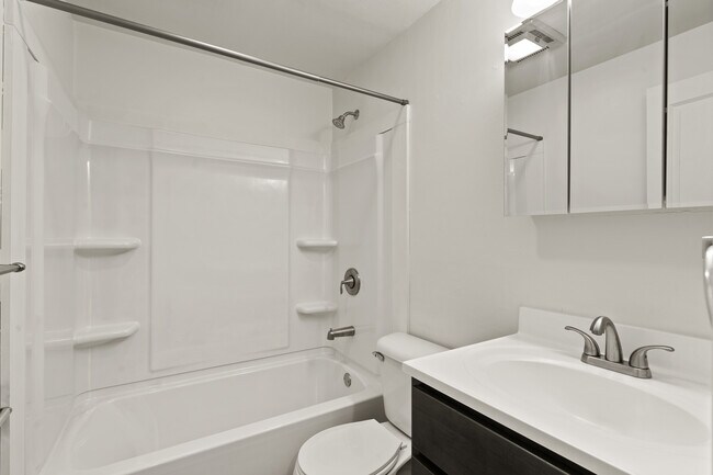 Foto del edificio - Candlewood Gardens