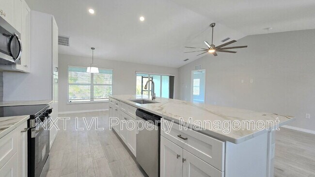 Foto del edificio - 423 NE 31st St