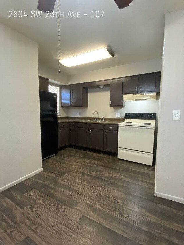 Primary Photo - All Bills Paid! $799 Move-in special