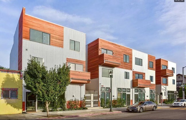Building Photo - 5306 San Pablo Ave