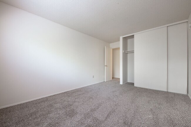 Foto del edificio - Crestview West Apartments