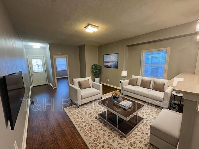 Foto del edificio - 2830 Central Ave