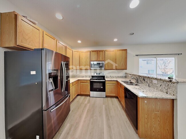 Foto del edificio - 16447 E 97th Pl