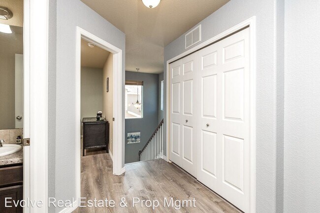 Foto del edificio - 4 br, 3.5 bath House - 7256 Red Cardinal Loop