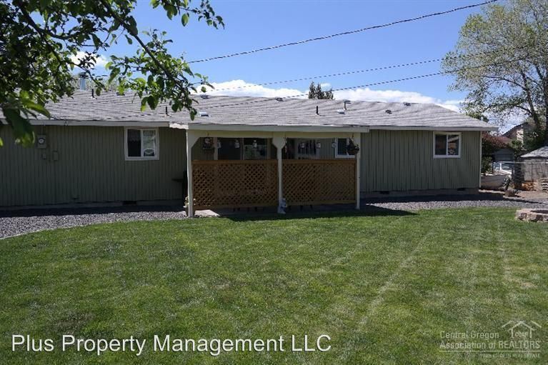 Foto principal - 1472 SW Canyon Dr