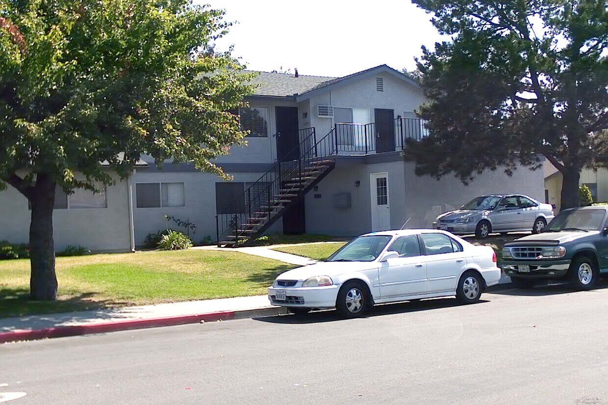 Front of Building - 11243 Western Ave