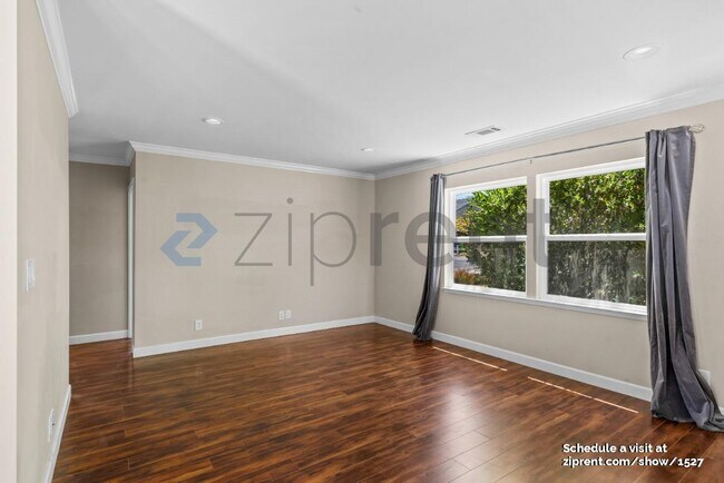 Foto del edificio - Unit Front House