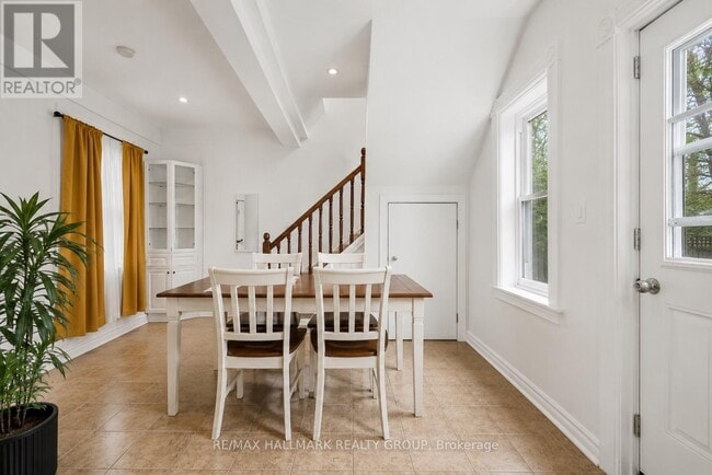 Building Photo - 1308 Shillington Ave