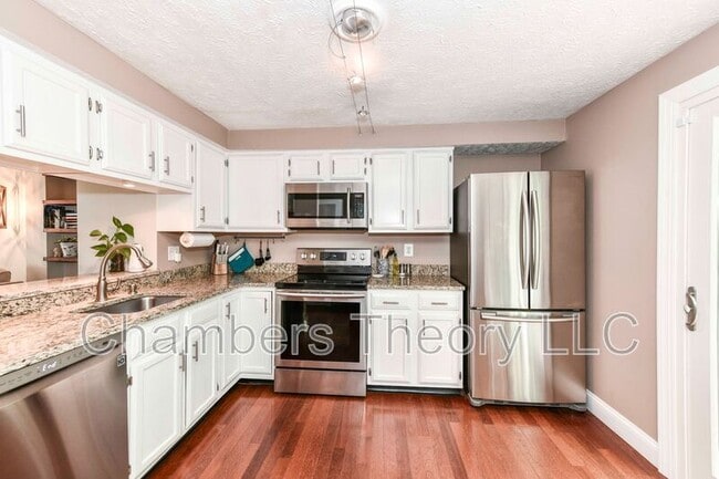 Building Photo - 1661 Fieldthorn Dr
