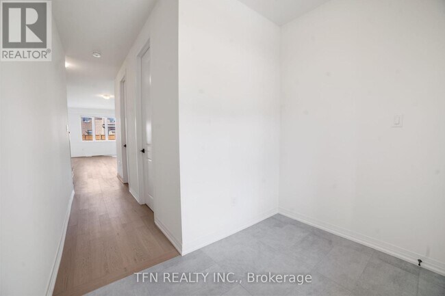 Building Photo - 115 Velvet Wy