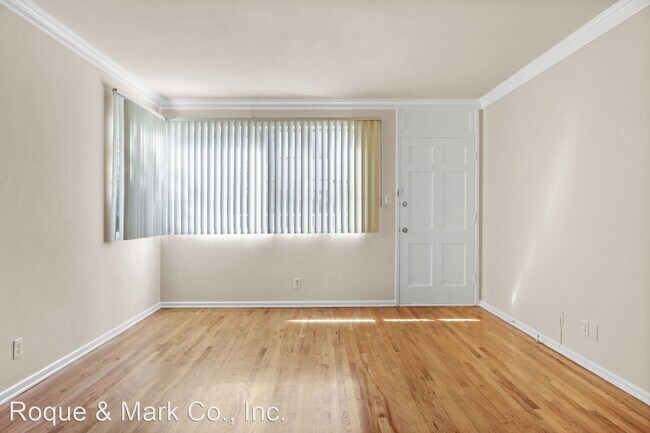 Foto del edificio - 1 br, 1 bath Apartment - 3144-3152 So. Bar...
