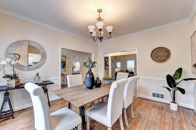 Foto del edificio - 6001 Rocky Shoals Ct
