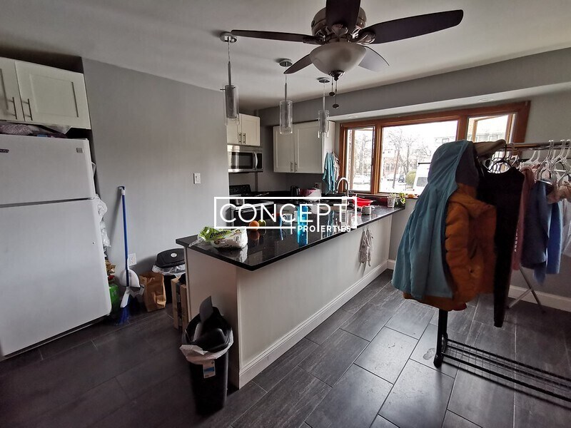 Building Photo - 230A Brookline St. Unit 3B