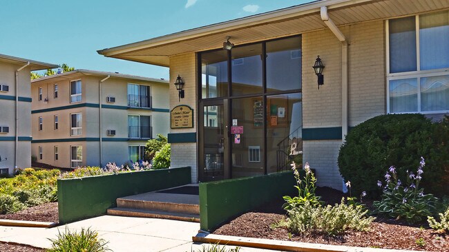 Apartments For Rent Near Northern Illinois University Dekalb Il Apartments For Rent Near Northern Illinois University Dekalb Il